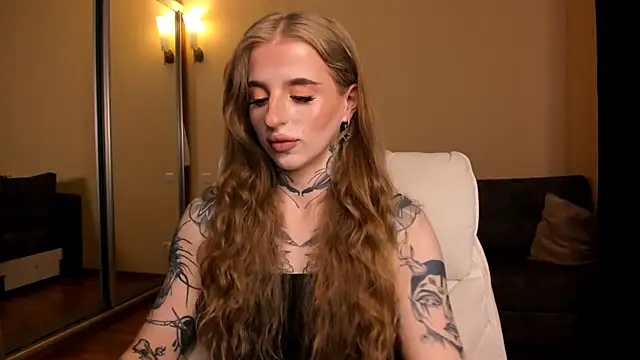Snapshot of harley_kimm chatting on April 23, 5:19 am harley kimm online show from April 23, 5:19 am