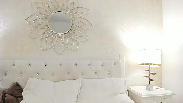 Snapshot of Julietta___ chatting on April 29, 5:30 pm Julietta online show from April 29, 5:30 pm