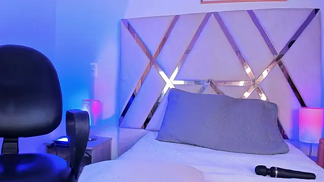 Snapshot of Cory_maiden chatting on March 29, 3:06 am Cory maiden online show from March 29, 3:06 am