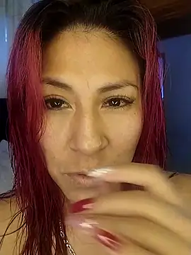 Snapshot of tatianabelli chatting on April 16, 5:36 pm tatianabelli online show from April 16, 5:36 pm