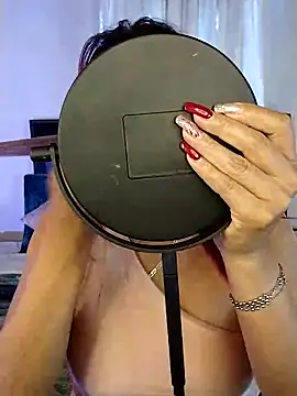 Snapshot of tatianabelli chatting on April 23, 5:48 pm tatianabelli online show from April 23, 5:48 pm