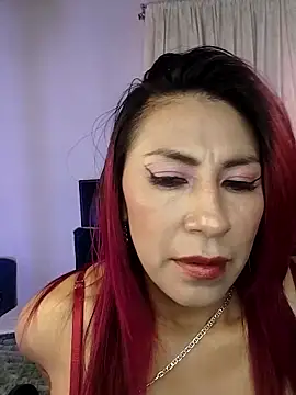 Snapshot of tatianabelli chatting on April 26, 5:32 pm tatianabelli online show from April 26, 5:32 pm