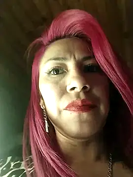 Snapshot of tatianabelli chatting on May 26, 2:40 am tatianabelli online show from May 26, 2:40 am