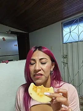 tatianabelli online show from July 18, 11:08 pm