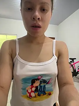 Snapshot of jhully_hot chatting on May 30, 12:02 pm jhully hot online show from May 30, 12:02 pm
