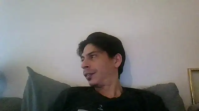 Snapshot of MarcTwinkVzla chatting on April 11, 12:59 am MarcTwinkVzla online show from April 11, 12:59 am
