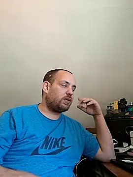 Snapshot of fettgail-0507 chatting on April 25, 11:24 am fettgail-0507 online show from April 25, 11:24 am
