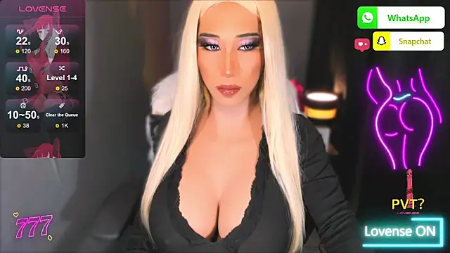 Snapshot of xSelfsuckerMistressVanyax chatting on June 22, 2:02 am xSelfsuckerMistressVanyax online show from June 22, 2:02 am
