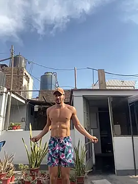 Snapshot of Quinterom chatting on March 30, 8:54 pm Quinterom online show from March 30, 8:54 pm