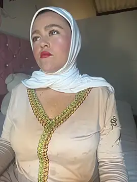 Snapshot of Marian_fadel chatting on May 22, 12:55 pm Marian fadel online show from May 22, 12:55 pm