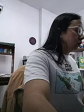 Snapshot of Violeta--7 chatting on May 11, 4:04 pm Violeta--7 online show from May 11, 4:04 pm