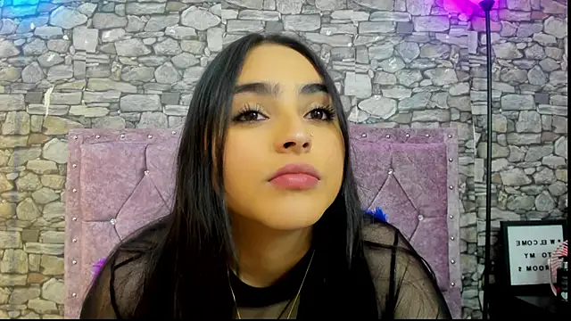Snapshot of sweet__cherry1 chatting on April 20, 7:15 pm sweet cherry1 online show from April 20, 7:15 pm