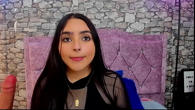 Snapshot of sweet__cherry1 chatting on April 22, 6:42 pm sweet cherry1 online show from April 22, 6:42 pm