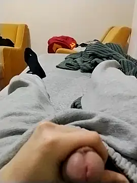 y2561 online show from March 31, 10:43 pm