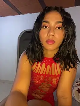 lili garcia online show from May 2, 5:34 am