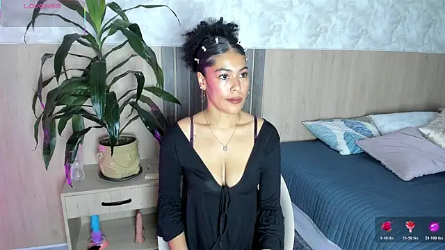 Snapshot of baddie_delaylaa chatting on April 4, 6:16 pm baddie delaylaa online show from April 4, 6:16 pm