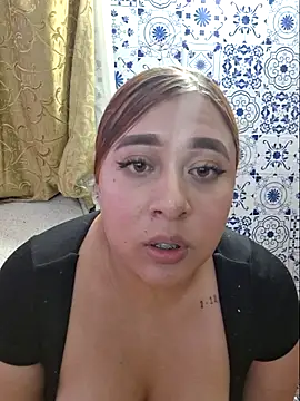 Snapshot of venuscopper chatting on April 23, 11:29 pm venuscopper online show from April 23, 11:29 pm