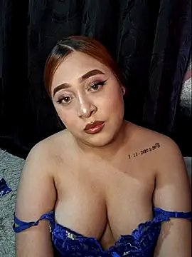 Snapshot of venuscopper chatting on April 26, 2:20 am venuscopper online show from April 26, 2:20 am