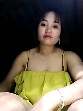 Snapshot of Giang-mylove chatting on April 16, 2:40 pm Giang-mylove online show from April 16, 2:40 pm