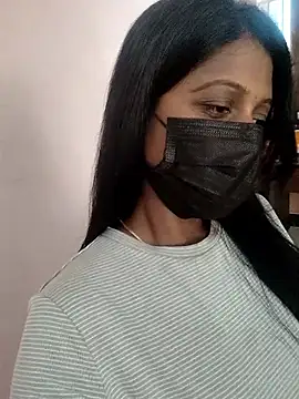 Snapshot of Tamil_Hot_Thara chatting on April 10, 10:42 am Tamil Hot Thara online show from April 10, 10:42 am