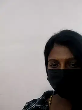 Snapshot of Tamil_Hot_Thara chatting on April 15, 9:49 am Tamil Hot Thara online show from April 15, 9:49 am