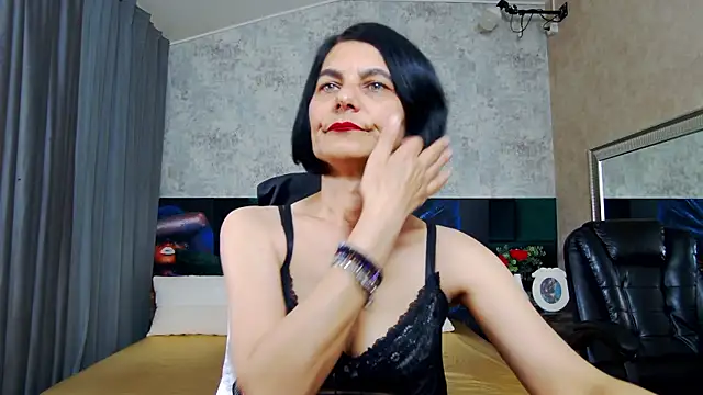Snapshot of KalystaSwiss chatting on May 6, 4:52 am KalystaSwiss online show from May 6, 4:52 am