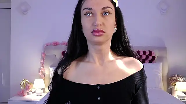 Snapshot of AriannaCruise chatting on May 3, 2:28 am AriannaCruise online show from May 3, 2:28 am