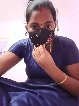 Snapshot of tamilratchasii chatting on May 24, 5:07 pm tamilratchasii online show from May 24, 5:07 pm