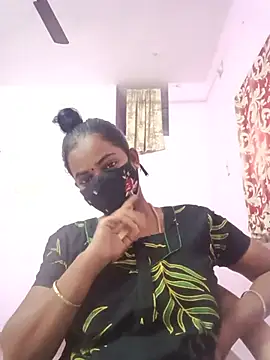 Snapshot of tamilratchasii chatting on July 3, 6:20 am tamilratchasii online show from July 3, 6:20 am