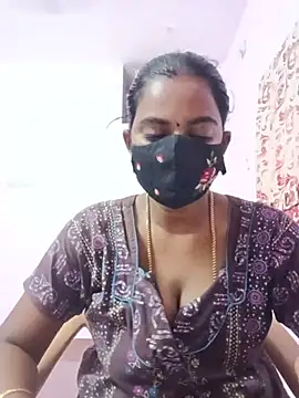 Snapshot of tamilratchasii chatting on July 26, 5:04 am tamilratchasii online show from July 26, 5:04 am