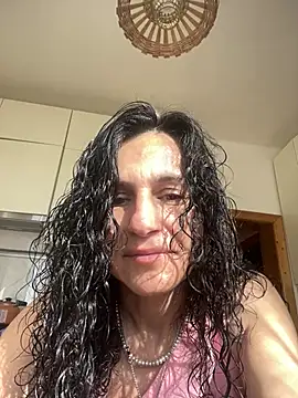 Snapshot of StellaMia263 chatting on May 29, 6:11 am StellaMia263 online show from May 29, 6:11 am