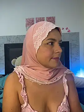 Snapshot of alia_asad chatting on May 21, 12:12 pm alia asad online show from May 21, 12:12 pm