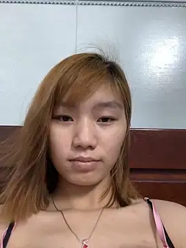 Snapshot of -Amee- chatting on April 2, 5:54 pm -Amee- online show from April 2, 5:54 pm