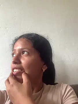 Snapshot of Cataleya2026 chatting on April 15, 7:58 pm Cataleya2026 online show from April 15, 7:58 pm