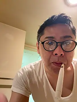 Snapshot of RYUICHI_1919 chatting on June 12, 11:57 pm RYUICHI 1919 online show from June 12, 11:57 pm