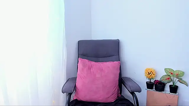 Debora Rayssa online show from May 14, 7:42 pm