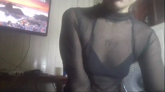 Snapshot of Docecastainha chatting on April 3, 10:35 am Docecastainha online show from April 3, 10:35 am