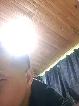 Snapshot of Chino_01millos chatting on July 31, 1:05 am Chino 01millos online show from July 31, 1:05 am