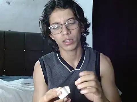 Snapshot of VazacGaming chatting on April 22, 3:02 pm VazacGaming online show from April 22, 3:02 pm
