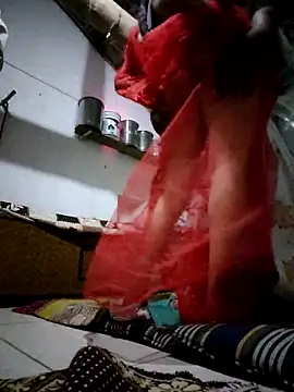 VarsetilJuli online show from April 19, 3:55 pm