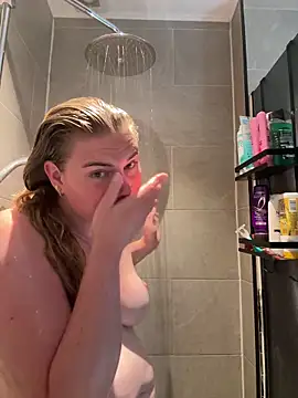 Snapshot of SexyBlondJoanna-Exclusief chatting on April 25, 9:12 am SexyBlondJoanna-Exclusief online show from April 25, 9:12 am