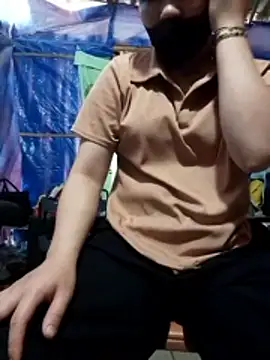 Snapshot of Minaamoto chatting on May 14, 5:14 am Minaamoto online show from May 14, 5:14 am