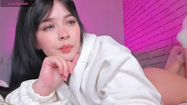 Snapshot of NatalForsy chatting on April 17, 3:48 pm NatalForsy online show from April 17, 3:48 pm