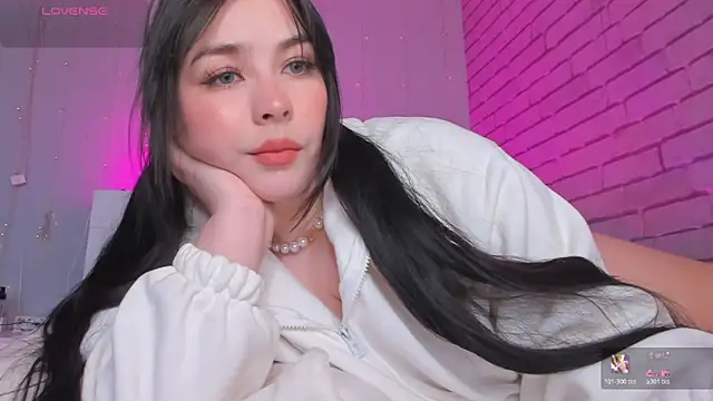 Snapshot of NatalForsy chatting on April 23, 11:31 am NatalForsy online show from April 23, 11:31 am