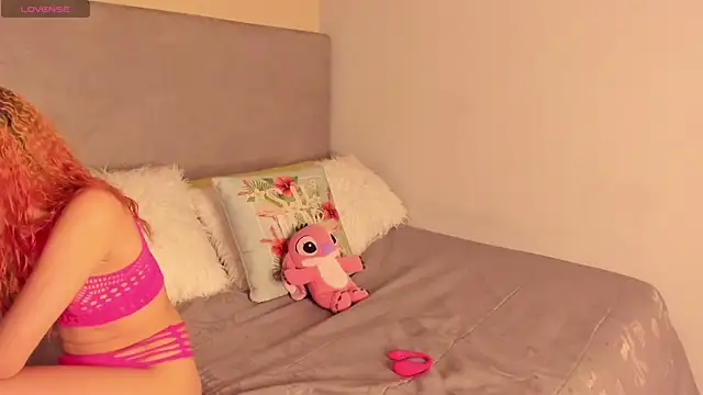 Snapshot of MAYTEMINAJ chatting on July 9, 7:40 pm MAYTEMINAJ online show from July 9, 7:40 pm