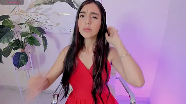 Snapshot of crystal_arlette_ chatting on April 20, 1:47 pm crystal arlette online show from April 20, 1:47 pm