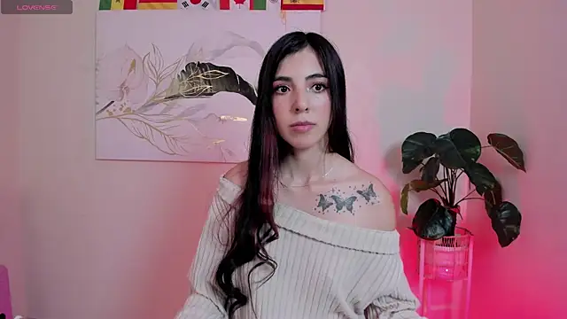 Snapshot of crystal_arlette_ chatting on June 27, 2:34 pm crystal arlette online show from June 27, 2:34 pm