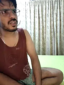 Snapshot of MIDNIGHT_STAR110 chatting on May 5, 5:43 pm MIDNIGHT STAR110 online show from May 5, 5:43 pm
