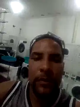 Tomajek95 online show from April 4, 7:33 pm