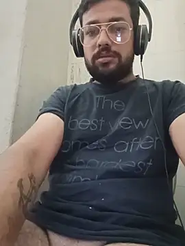 Snapshot of herochoclateboy chatting on June 13, 12:52 am herochoclateboy online show from June 13, 12:52 am